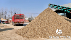 正阳县：秸秆“变废为宝” 实现生态效益